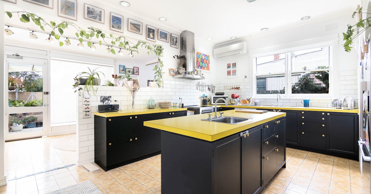 Assessing the Qualifications of Window Replacement Contractors in Melbourne