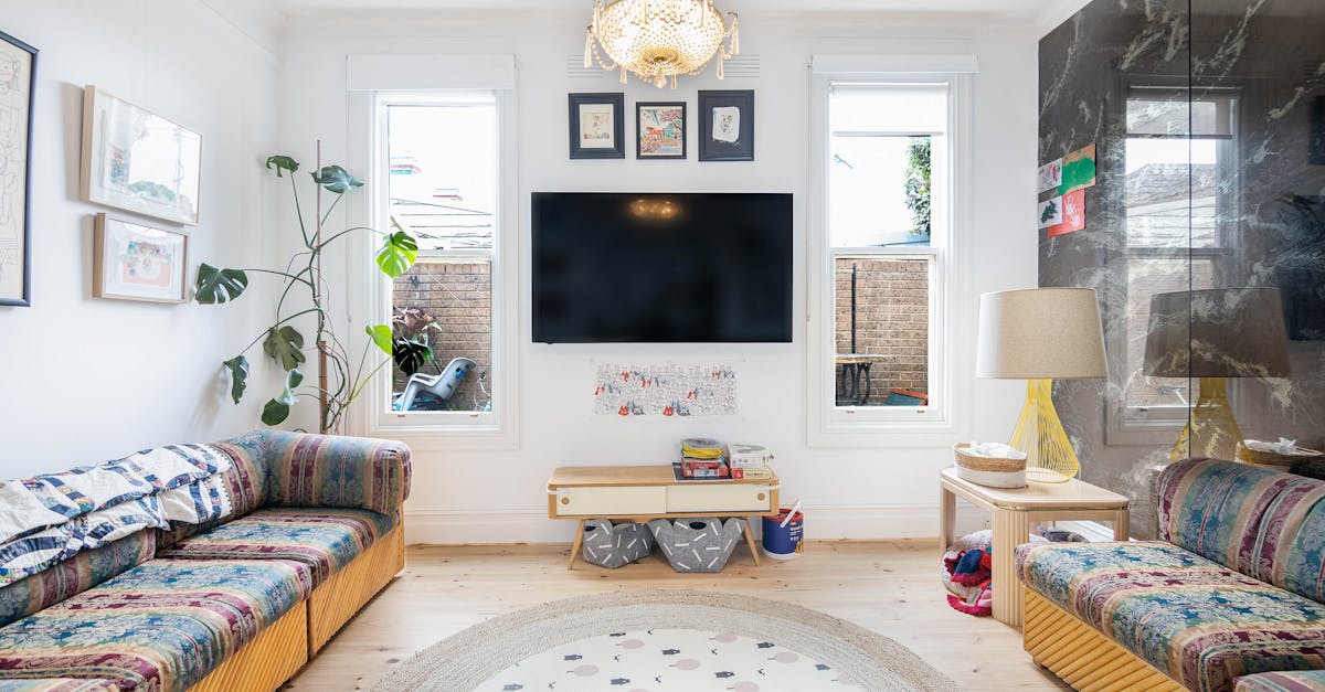 The Role of Window Design in Minimising External Noise